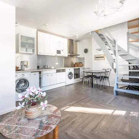 Bright & Duplex - Near The Eiffel Tower Apartament *
